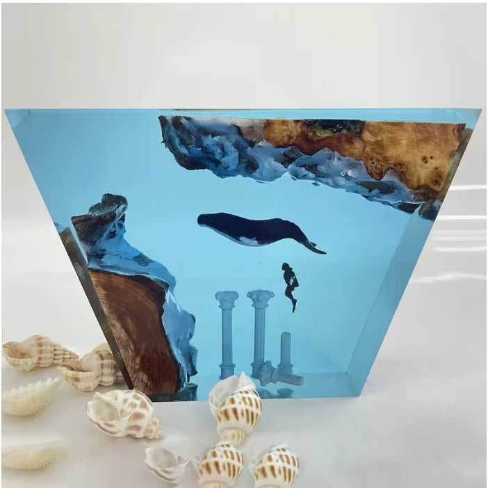 Whale Resin Lamp